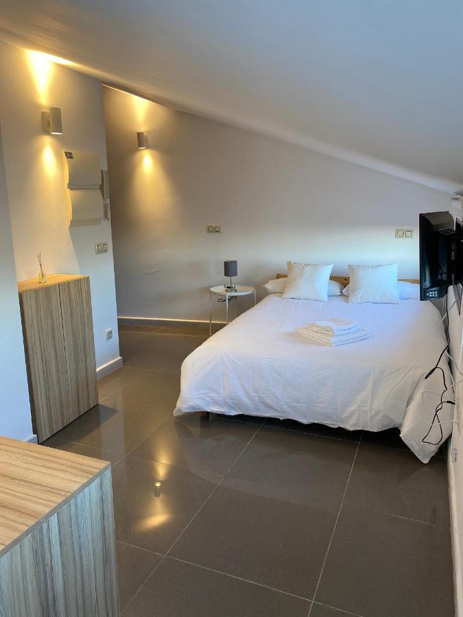 Apartamentos Fuente Arriba Poyales Del Hoyo Εξωτερικό φωτογραφία