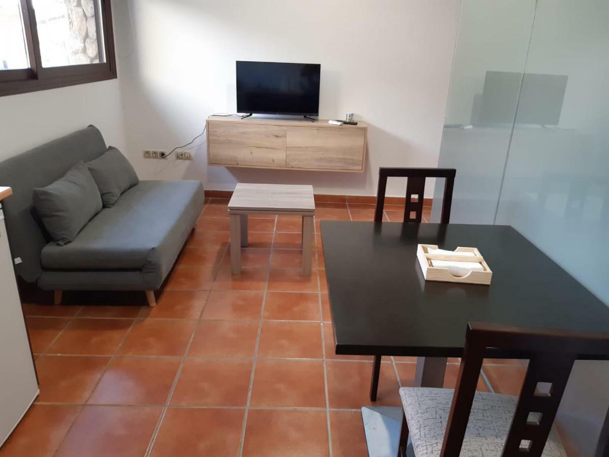 Apartamentos Fuente Arriba Poyales Del Hoyo Εξωτερικό φωτογραφία